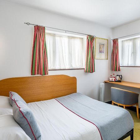 Oyo Abbey Hotel, London Shepherd'S Bush Market Bagian luar foto